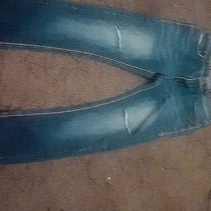 They don't fit me size 33 in men is a blueish